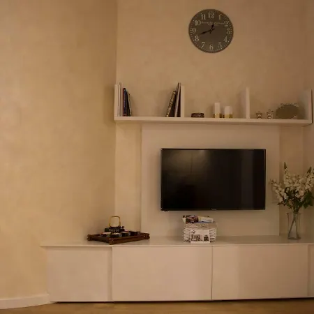 Lella's Apartment