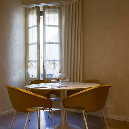 Lella's Apartment